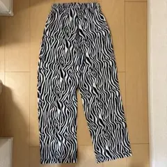 ゼブラ柄ストレートパンツ