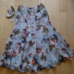 超美品★インゲボルグ　水色ベースにブーケ柄　ロングスカート