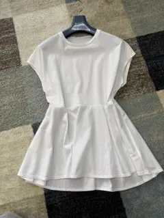 美品✨SALON アダムエロペ　ホワイト フレアカットソー