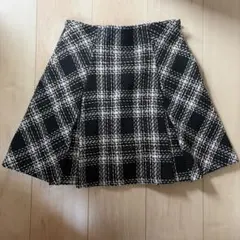 ミニスカート 黒 ツイード 春