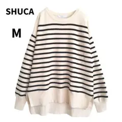 シュカ「M」ストライプ ニットセーター 長袖オーバーサイズ アイボリー×ブラック