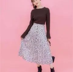 ダルメシアン柄 フロントボタン プリーツスカート ロング丈　ドット柄のサムネイル