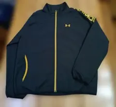 アンダーアーマー　ジャージ　トラックジャケット　XL　薄手　軽量のサムネイル