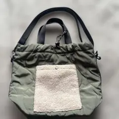 イーザッカマニアストアーズ　ボア　キルティング　ショルダーバッグ