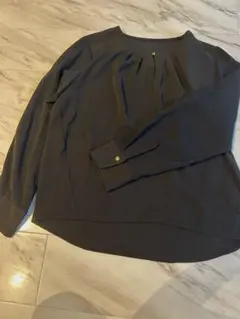 長袖シャツ プリーツデザイン