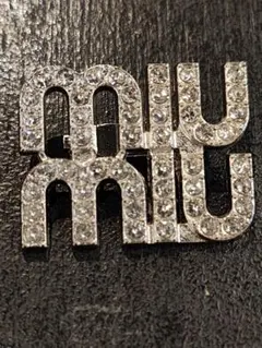 2025年最新】ミュウミュウ ブローチ miumiuの人気アイテム - メルカリ