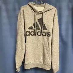 adidas グレー フード付きパーカー