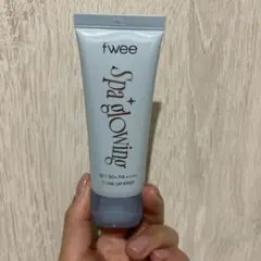 fwee ファンデーション　化粧下地