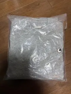 新品未使用　UNIQLO アニヤプレミアムラムクルーネックセーター　160