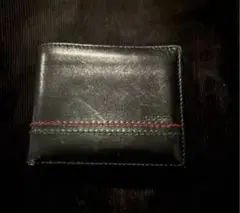 t*8様 GUCCI 大人め本革　二つ折り財布