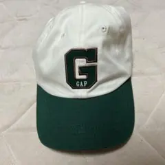 GAP 刺繍ロゴキャップ ホワイト/グリーン