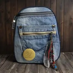 Item thumbnail for item cf69cace-af70-4b43-a862-9a3aabe0ec32