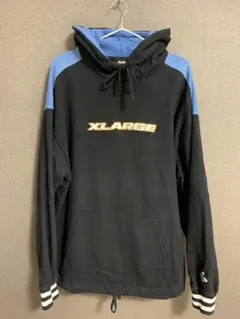 XLARGE フード付きパーカー ブラック/ブルー