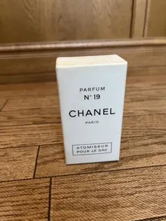 シャネル　アトマイザー　容器