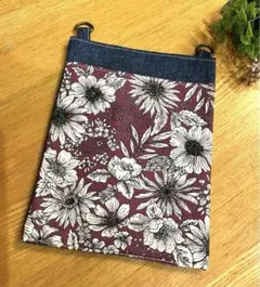 スマホポーチ（大きめ）No.7 ハンドメイド
