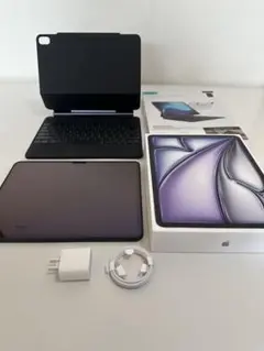 Apple iPad Air 13インチ M2 128GB + ESRキーボード