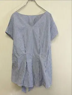 【美品】ブラウス　Vネック　ストライプ　インバーテッド　バックリボン　タック