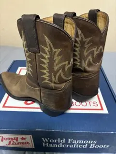 Item thumbnail for item 349679f7-e6a2-450c-98f0-f46e3bf81026