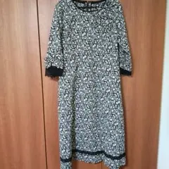 新品タグ付　amitie 花柄 七分袖 ワンピース　サイズ2　さえら