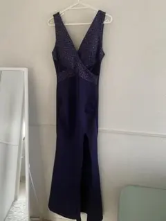ビジュー付きネイビータイトドレス