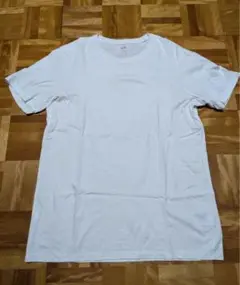 ユニクロ Tシャツ