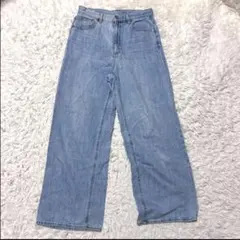 ジーユーGU ワイドストレートデニムXLライトブルー