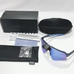 io着用 HELIX LOGO SUNGLASSES - メルカリ