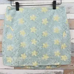 【リリーブラウン】刺繍レースのミニタイトスカート　グリーン　花柄　イエロー　S