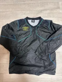 umbro 長袖　裏起毛　サイズ150のサムネイル
