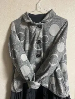 ドット柄カーディガンとワンピースセット