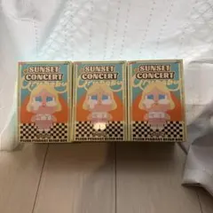 CRYBABY Sunset Concert ぬいぐるみペンダント 新品未開封