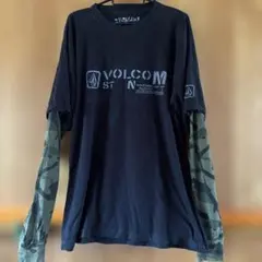 VOLCOM 長袖カットソー レイヤード風 カモフラ柄のサムネイル