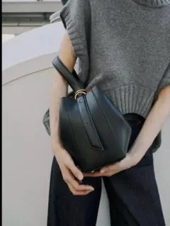 ZARA バケットバッグ