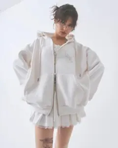 2026年最新】pellicule パーカーの人気アイテム - メルカリ