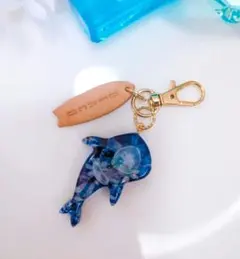 琉球ガラス ジンベイザメ 魅惑色 クラゲ レジンキーホルダー チャーム