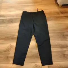 美品(中古品)メンズパンツМサイズ黒GUのサムネイル