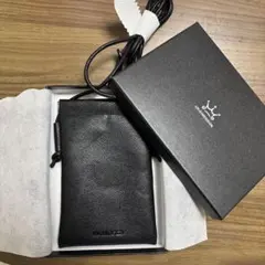 三枝明那 スマホショルダーバッグ ブラック　UN-DIMENSION にじさんじ