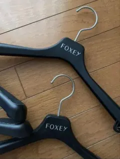 フォクシー のハンガー　5つ