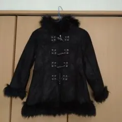 フード付き黒コート（皮革風）