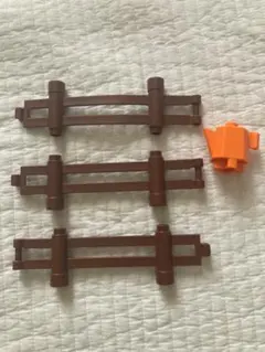 レゴ ブラウンパーツ 3個とオレンジ小物