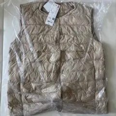 ユニクロ パフテックコンパクトベスト L ベージュ