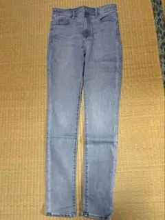 UNIQLO ウルトラストレッチジーンズ　26