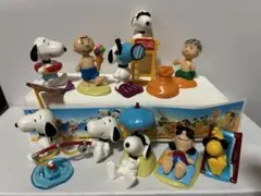 キンダーサプライズ　スヌーピー　ビーチ　フィギュア
