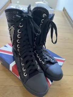 ハイカット スニーカー