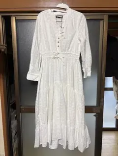 ZARA ホワイト ボタン付きレースワンピース S