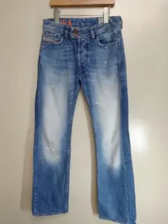 Diesel ダメージ加工 ストレートジーンズ　ライトブルー　レディース　28