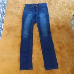 【未使用に近い】UNIQLO スキニーデニム 23(58.5cm)サイズ