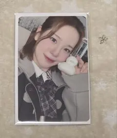 NiziU：1万円購入特典『Winter Trip』　マコ