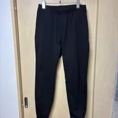 GU ブラック ジョガーパンツ