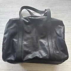 ZARA黒い合成皮革ボストンバッグ